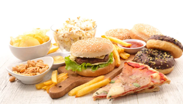 kesehatan rahim, makanan yang merusak rahim, makanan penyebab infertilitas, tips program hamil, pola makan untuk rahim sehat, junkfood dan kesuburan wanita, Bunda, si Kecil